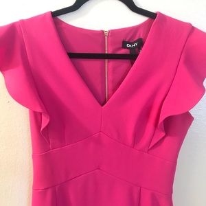 Stunning Hot Pink DKNY Sheath Cocktail Dress w Ruffle ~ ✨💗 size 4